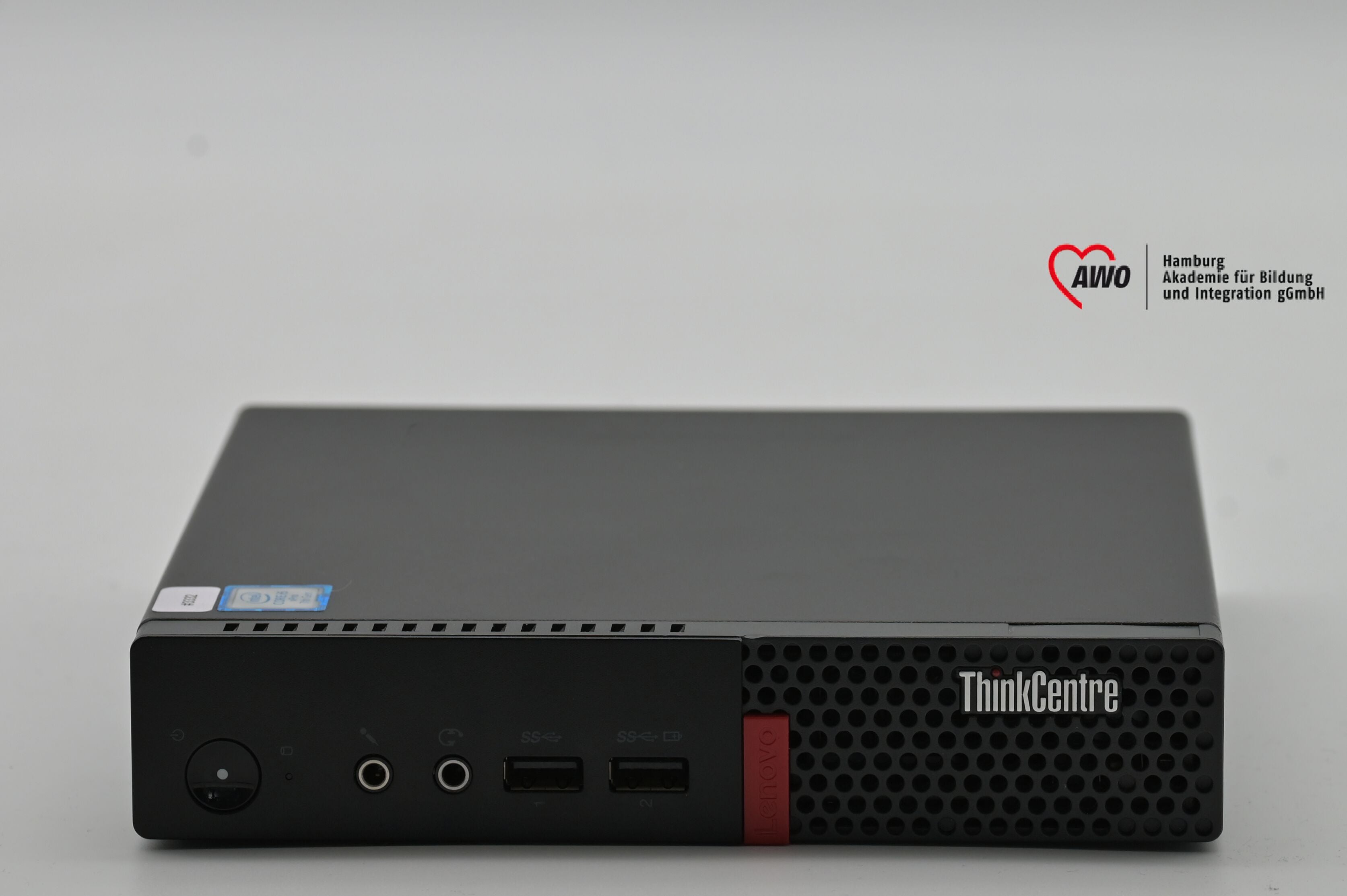 #3332 Lenovo ThinkCentre M910q Core i5-7500T 8.0GB DDR4 256 GB NVMe SSD