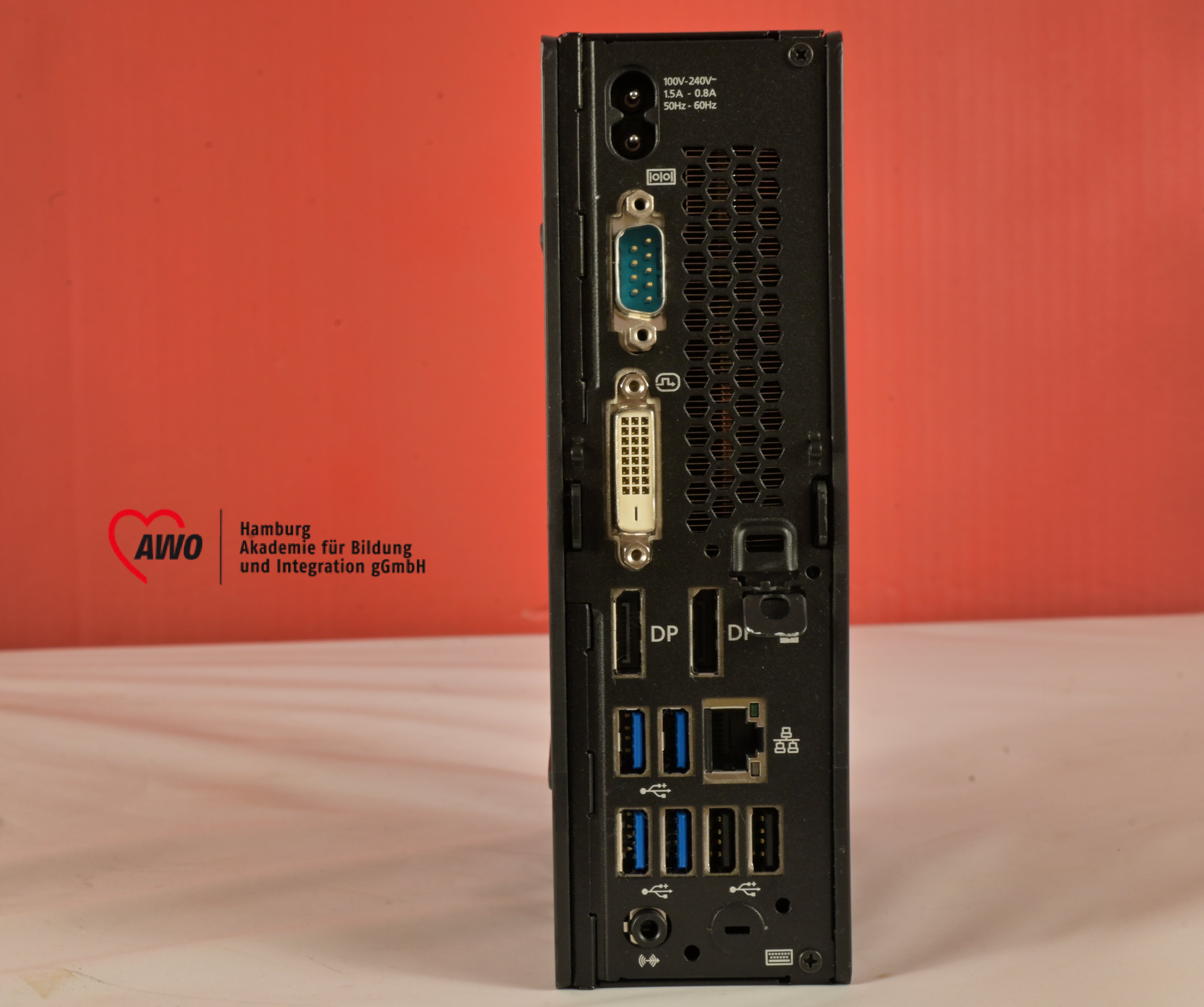 Fujitsu Esprimo Q956