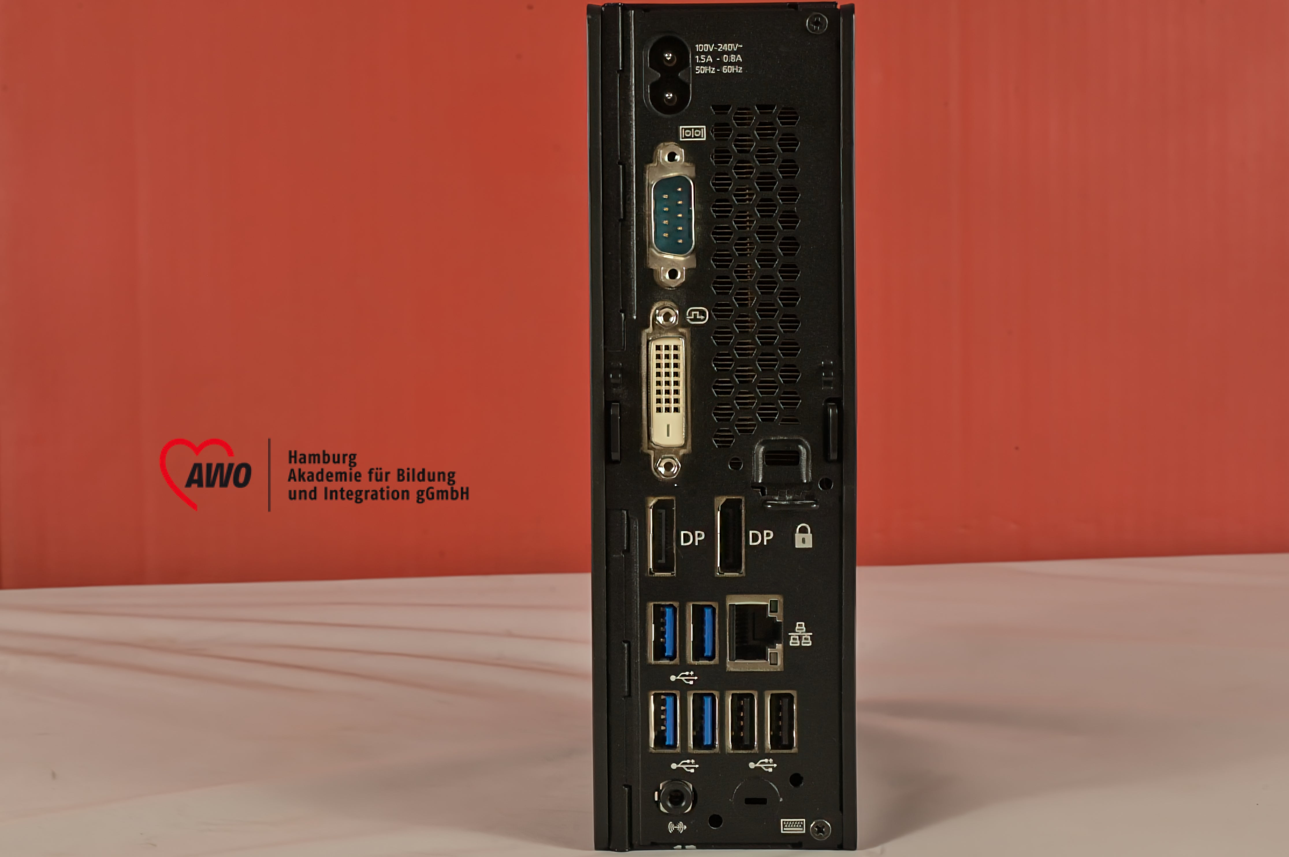 Fujitsu Esprimo Q956