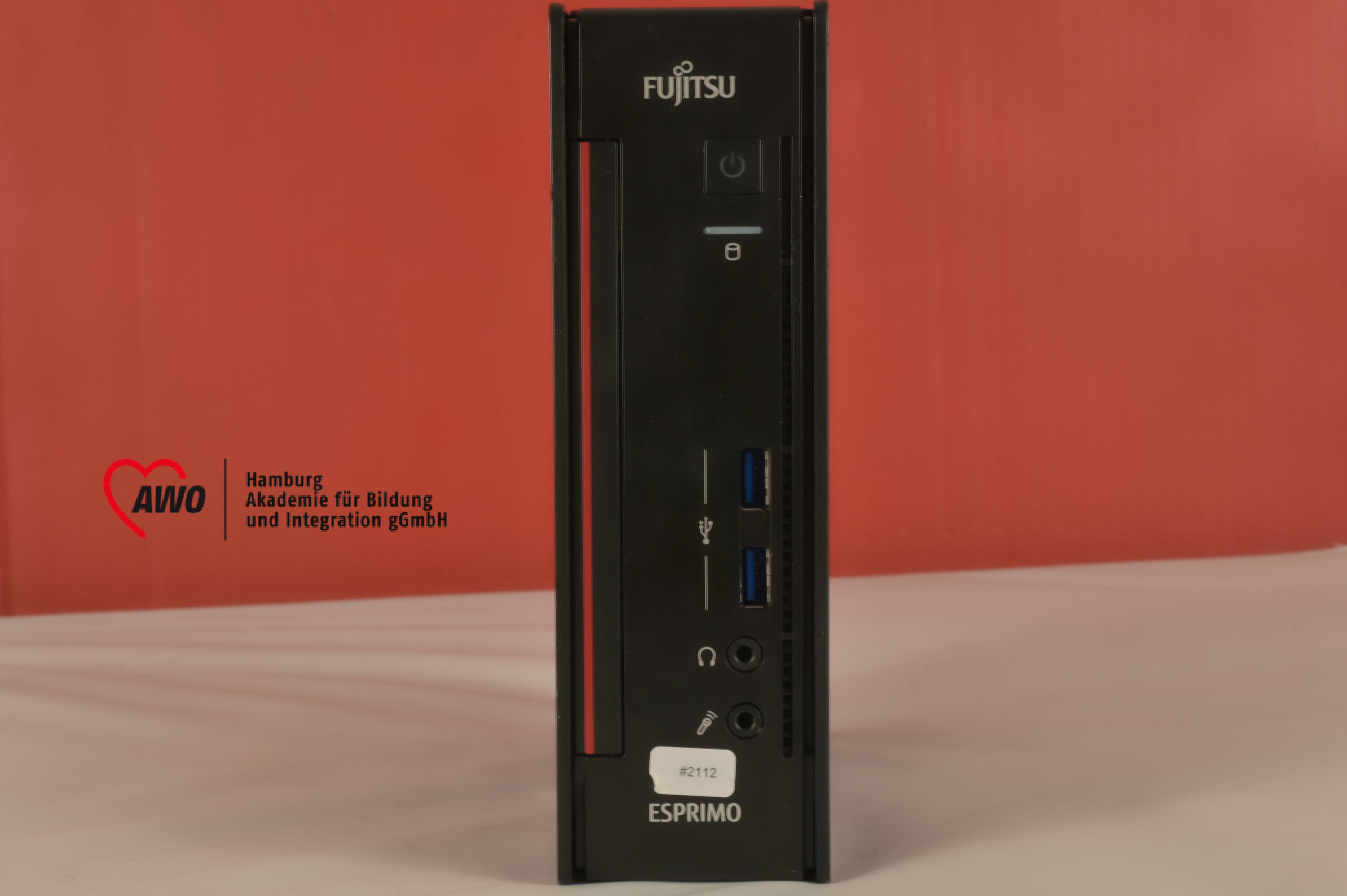 Fujitsu Esprimo Q956