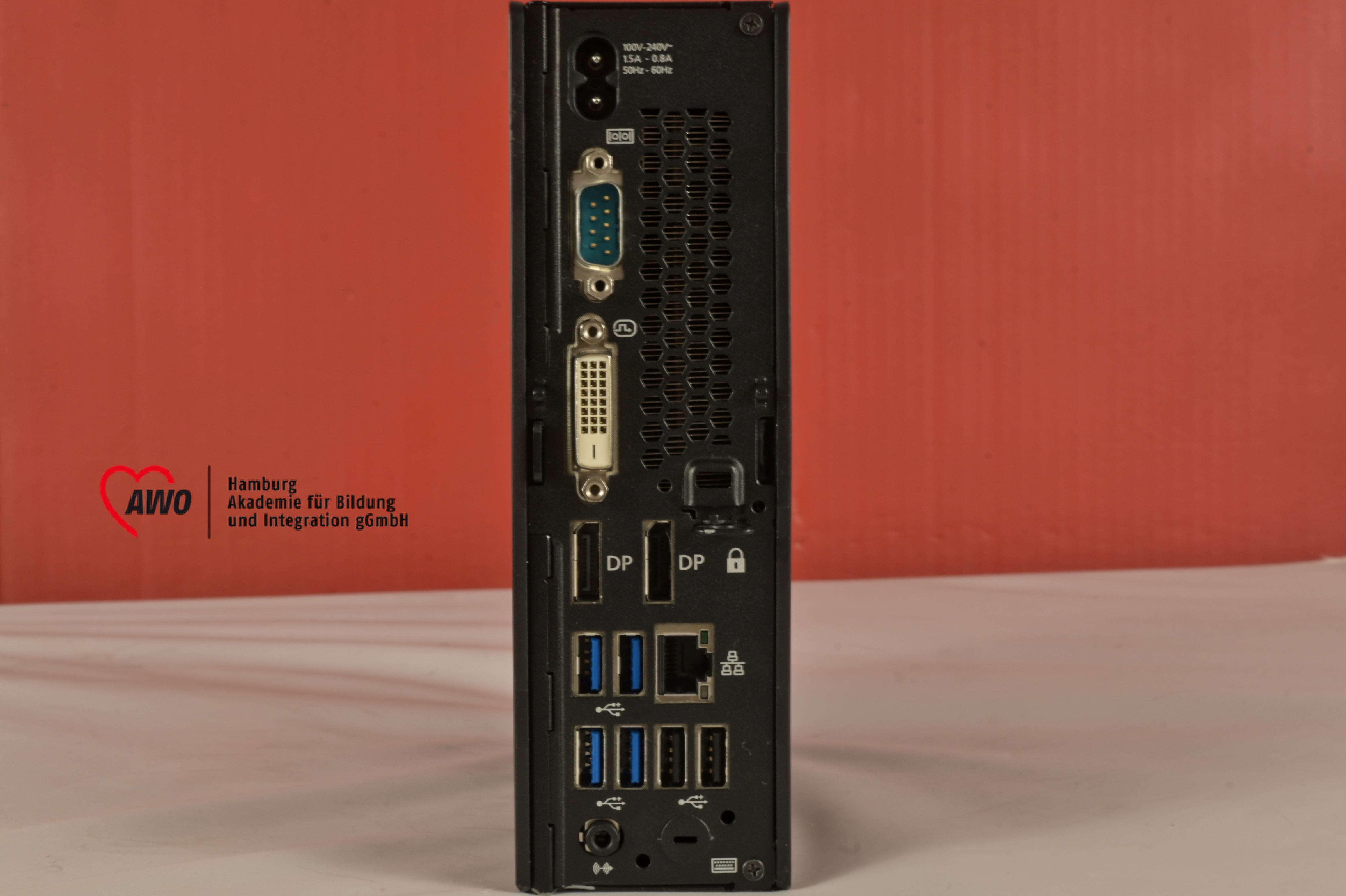 Fujitsu Esprimo Q956