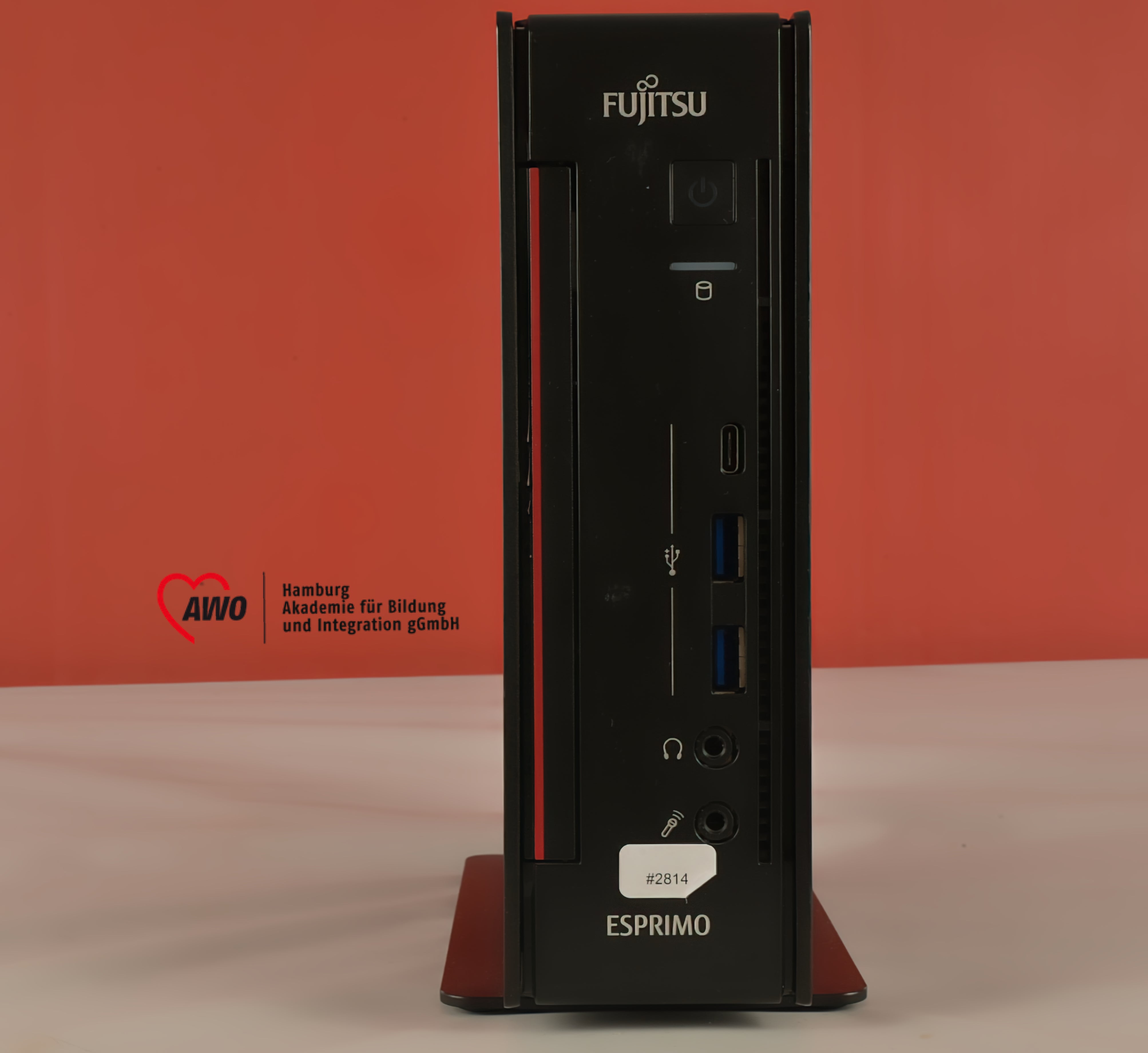 Fujitsu Esprimo Q957