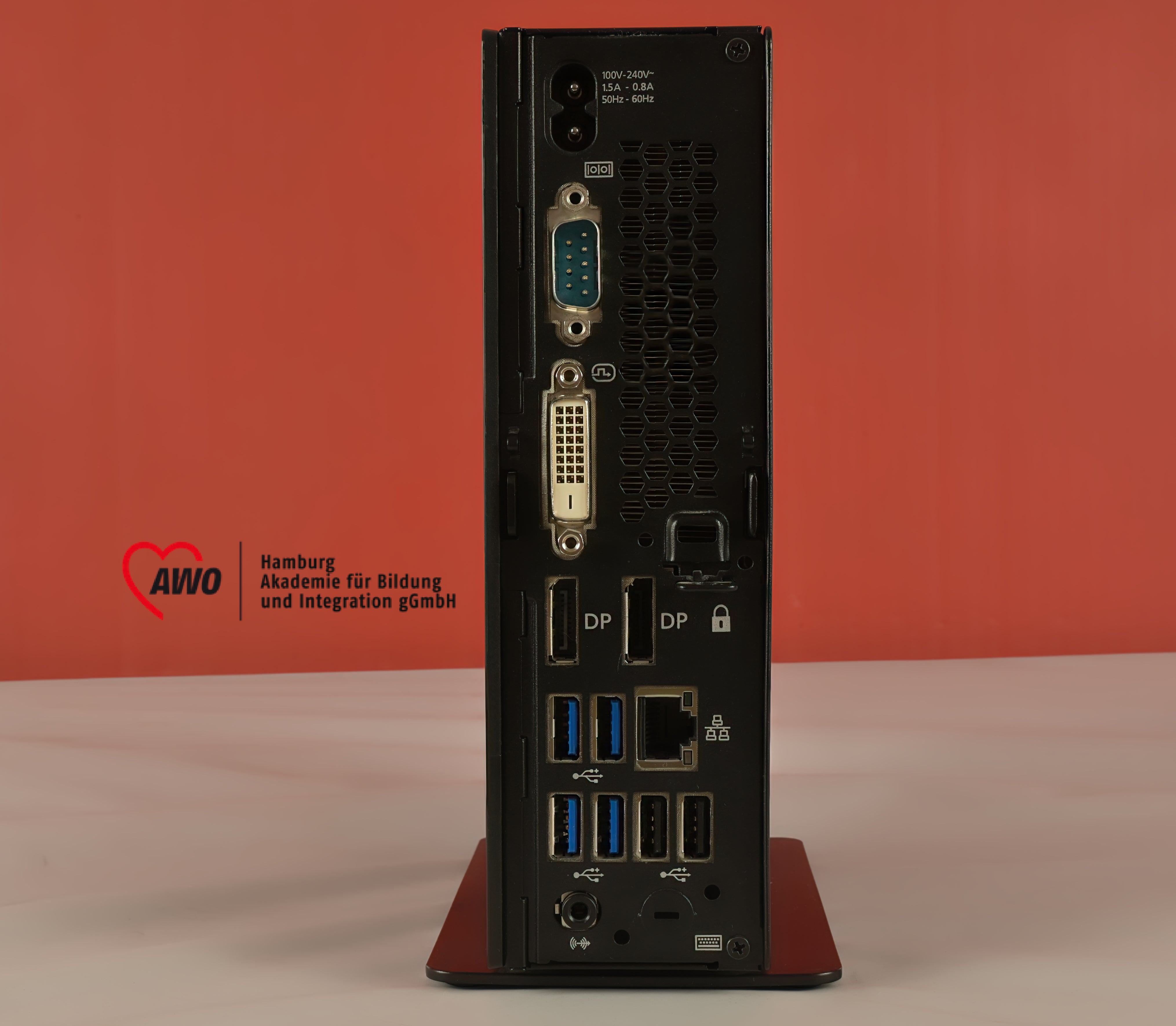 Fujitsu Esprimo Q956