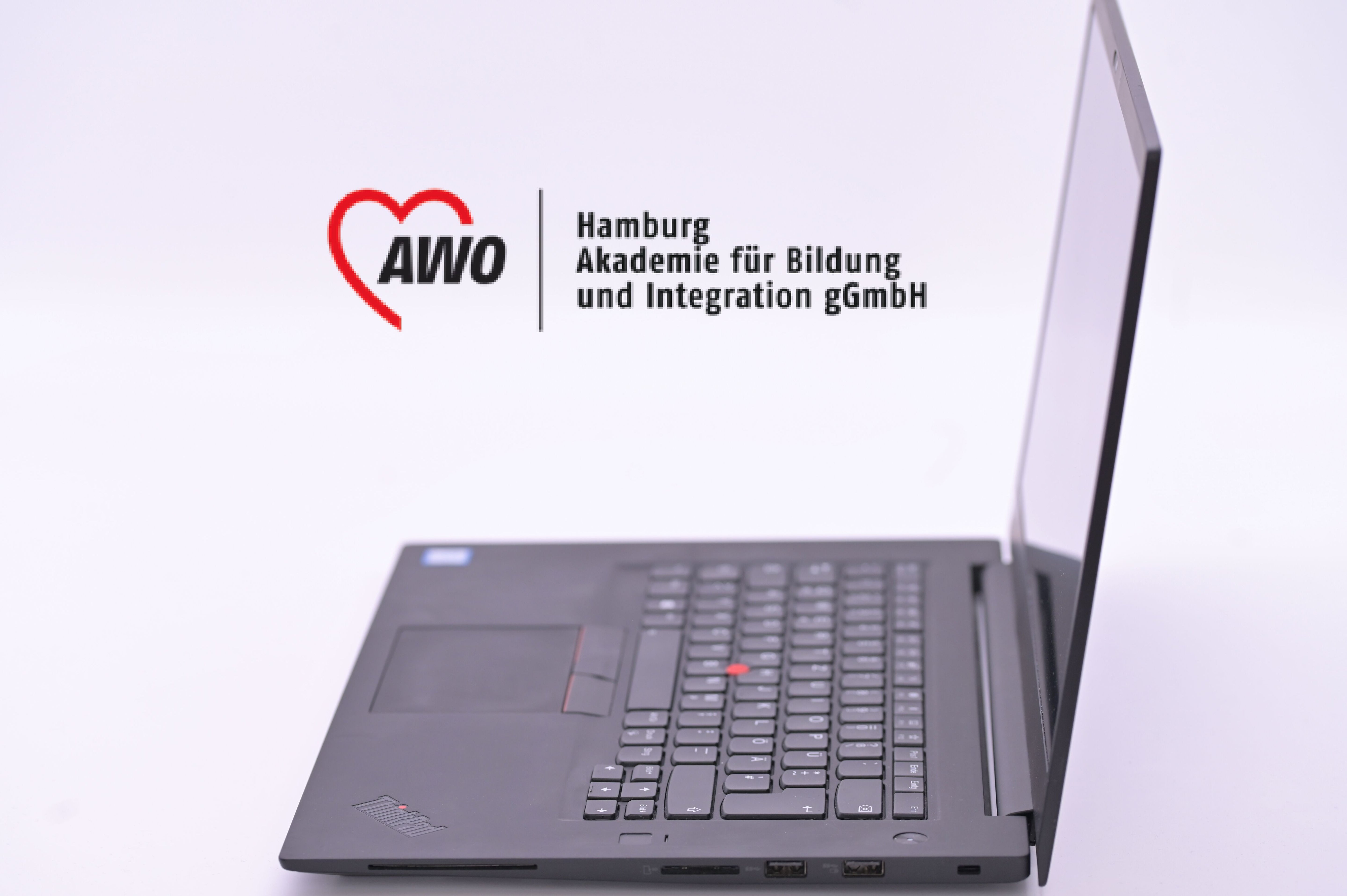 #2243 Lenovo ThinkPad P1 Gen. 1 i7-8850H 32GB 512GB SATA
