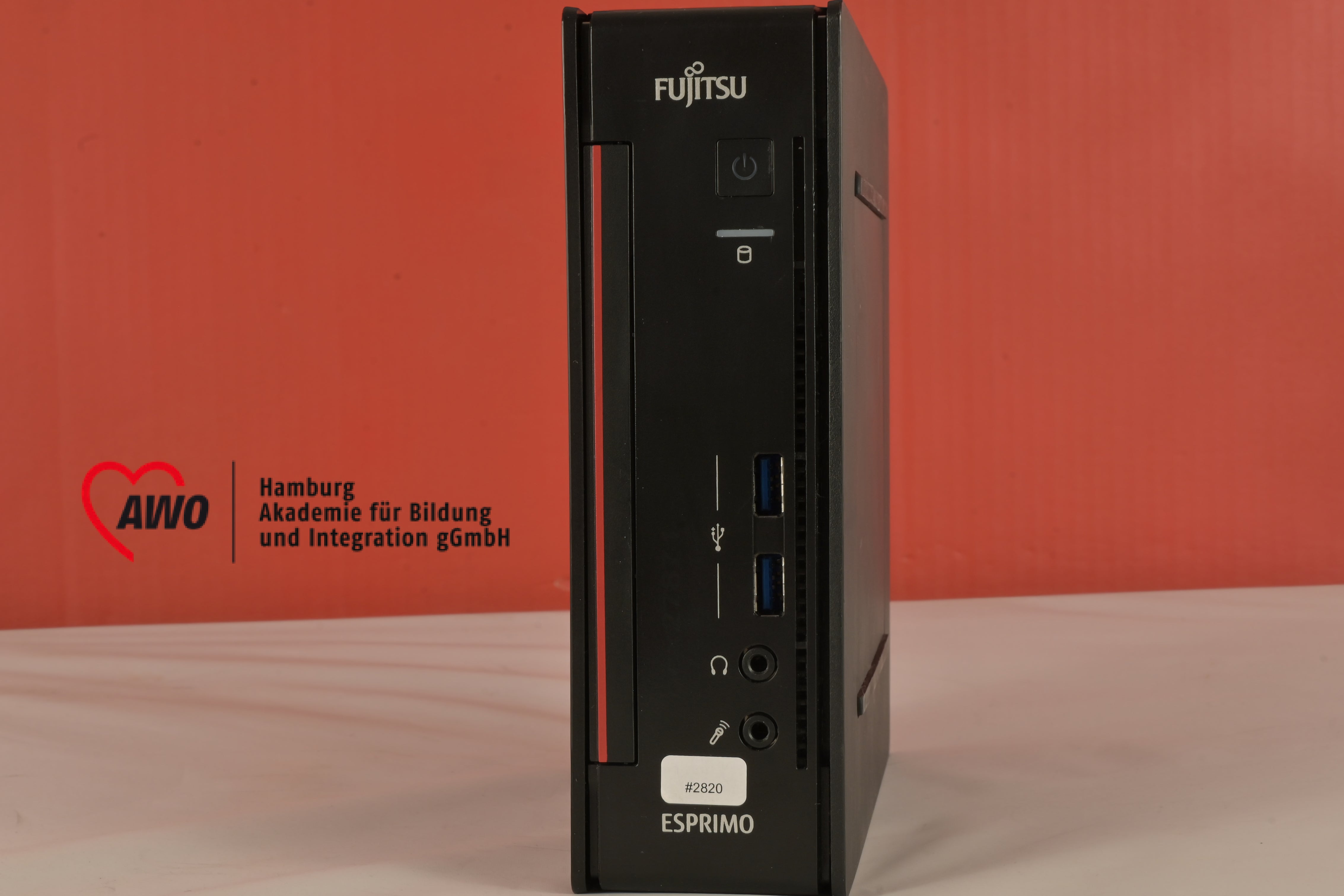 Fujitsu Esprimo Q956