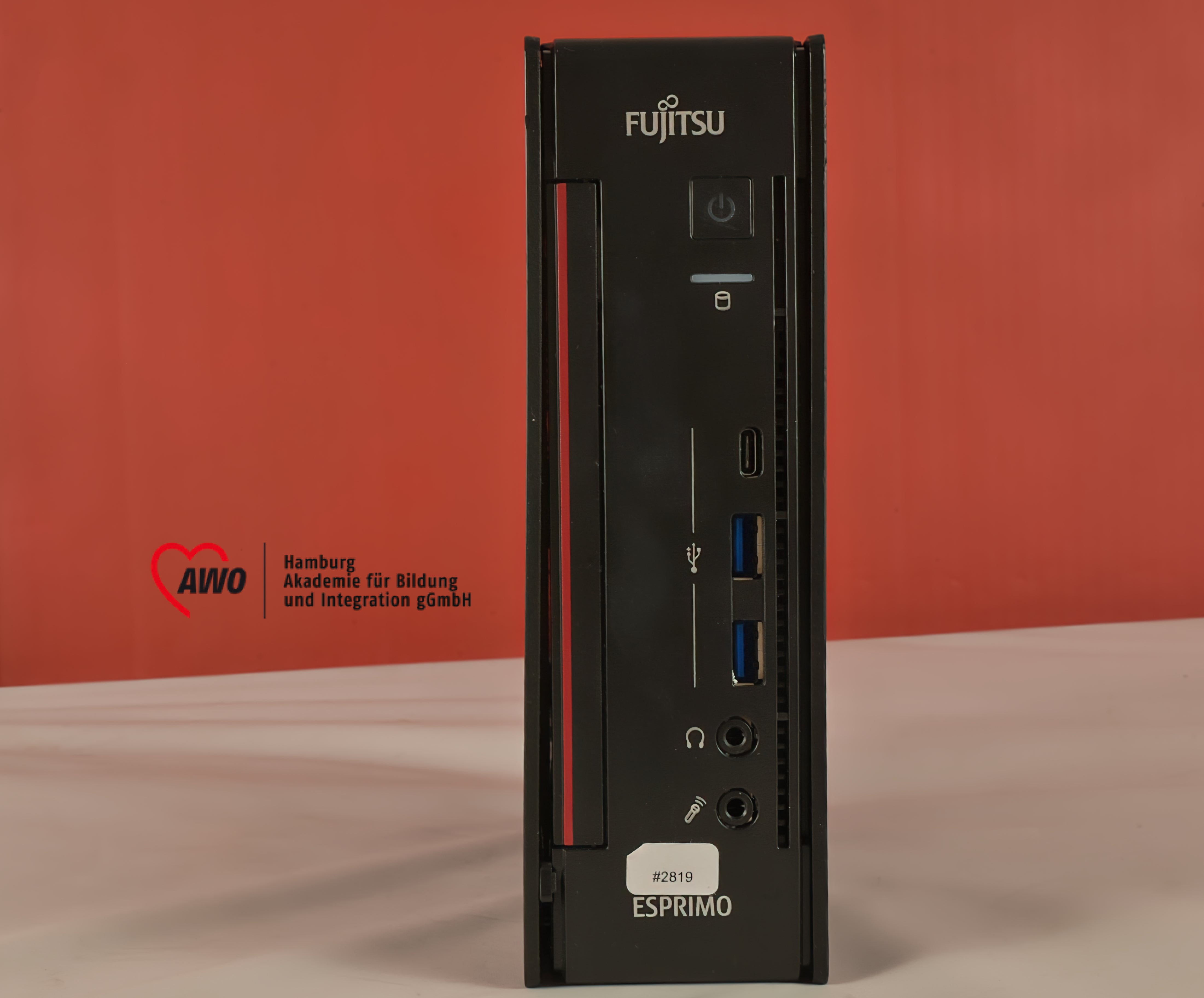 Fujitsu Esprimo Q957