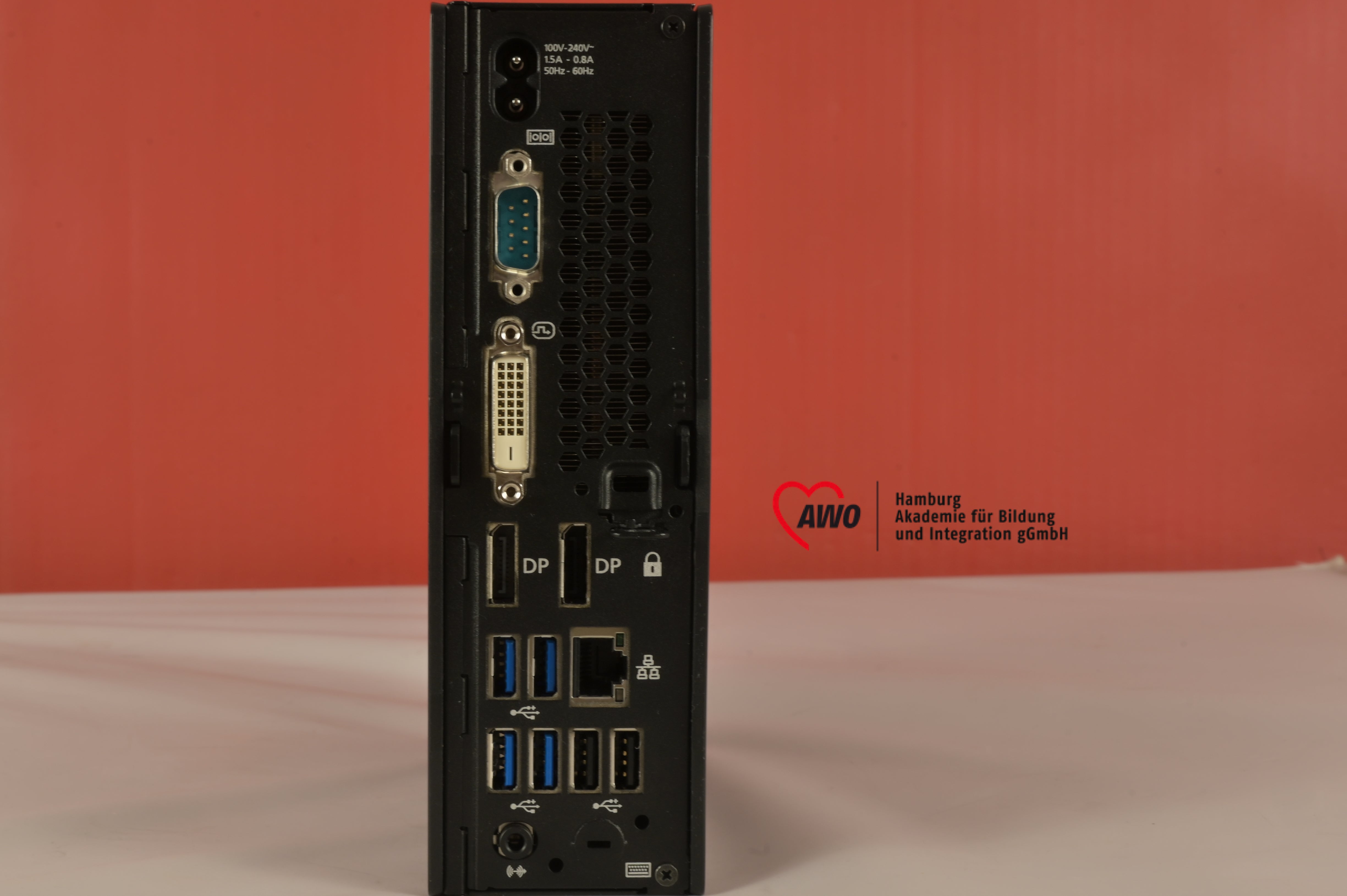 Fujitsu Esprimo Q957